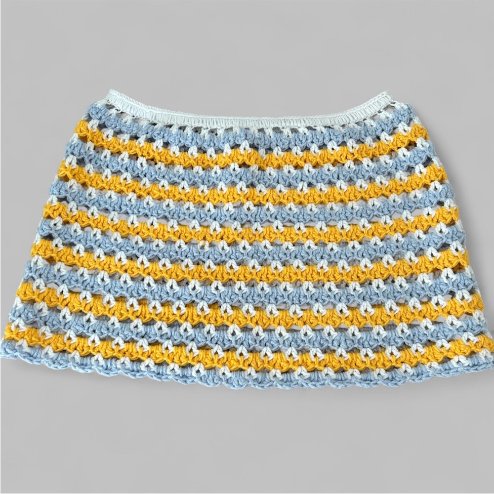 Chic Crochet Skirt in Yellow and Gray